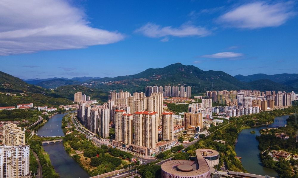 PropTech ve Yaşamın Tasarımı: Şehirleri Akıllı Değil, Yaşanılır Kılmak